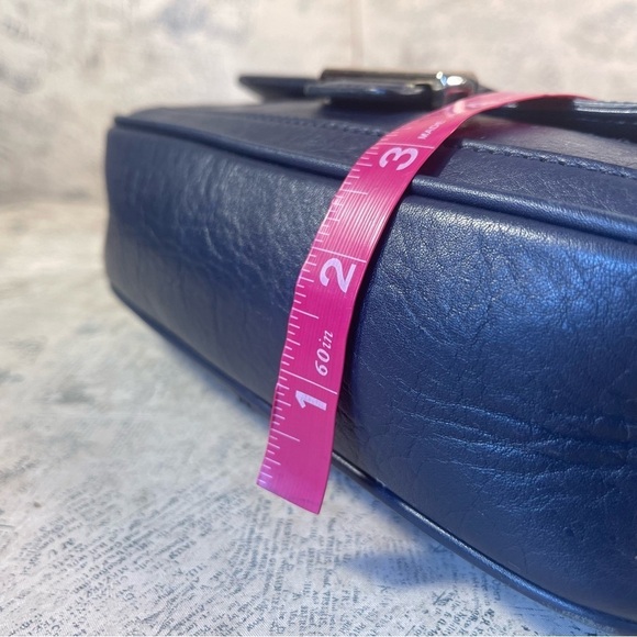 Banana Republic Navy Blue Cross Body Shoulder Bag Basket Weave Flap Closure - Picture 15 of 16